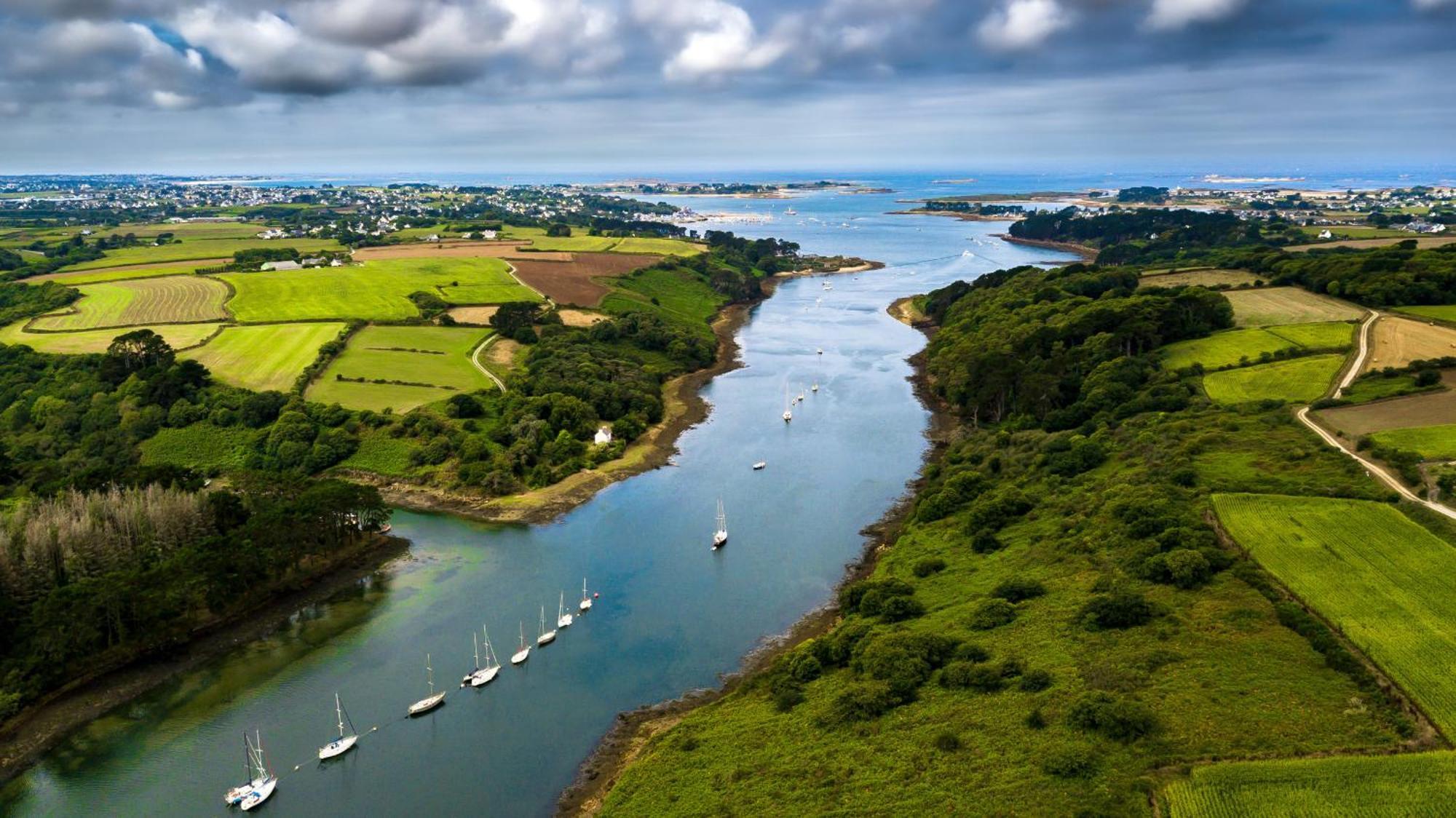 Gwel Ar Mor - Jolie Maison De Charme Renovee Proche Du Port Lanildut Exteriör bild
